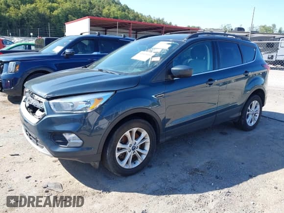 ✅ 2019 Ford Escape SE • VIN: 1FMCU9GD4KUA60546 • Лот: 43163019. Опубликован ранее на IAAI с пробегом 145 300 миль. Бесплатный доступ к архиву аукционных продаж из США и подробный отчёт об истории автомобиля на DreamBid. Изображение 2.