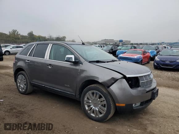 ✅ 2009 Lincoln MKX • VIN: 2LMDU88C39BJ07364 • Lot: 90486885. Listed on Copart with 135,586 mi. Free auction sales archive from the USA and detailed vehicle history report at DreamBid. Image 4.