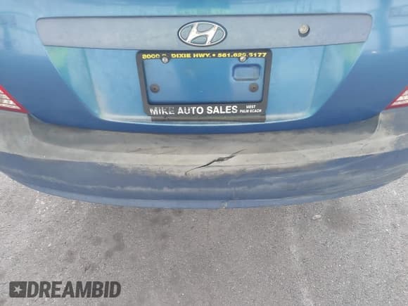 ✅ 2004 Hyundai Elantra GLS • VIN: KMHDN46D64U799930 • Lot: 42073710. Wystawiony na IAAI z przebiegiem 177 624 mil. Bezpłatny archiwum sprzedaży aukcyjnych z USA i szczegółowy raport historii pojazdu na DreamBid. Zdjęcie 6.