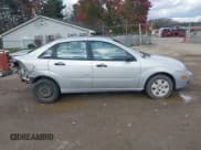 ✅ 2006 Ford Focus S • VIN: 1FAFP34N16W212902 • Lot: 43603562. Wystawiony na IAAI z przebiegiem 207 990 mil. Bezpłatny archiwum sprzedaży aukcyjnych z USA i szczegółowy raport historii pojazdu na DreamBid. Zdjęcie 14.