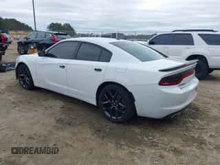 2019 Dodge Charger SXT z VIN 2C3CDXBG3KH550025, wystawiony jako IAAI lot #43397568 z przebiegiem 81 032 mil mil oraz . Historia ofert i sprzedaży dostępna na DreamBid. Obrazek 3.
