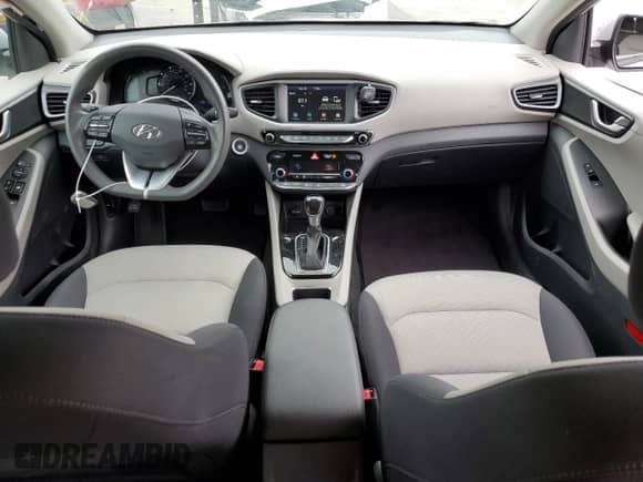 2019 Hyundai Ioniq Blue z VIN KMHC65LC5KU131169, wystawiony jako Copart lot #84560895 z przebiegiem 18 638 mil mil oraz Szkoda całkowita • Salvage title. Historia ofert i sprzedaży dostępna na DreamBid. Obrazek 8.