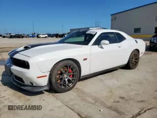 2016 Dodge Challenger SRT 392 z VIN 2C3CDZDJXGH264376, wystawiony jako Copart lot #61303745 z przebiegiem 75 308 mil mil oraz Szkoda całkowita • Salvage title. Historia ofert i sprzedaży dostępna na DreamBid. Obrazek 1.