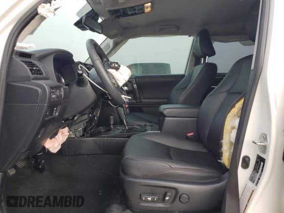 ✅ 2021 Toyota 4Runner Venture • VIN: JTEHU5JR1M5964905 • Лот: 89924805. Опубликован ранее на Copart с пробегом 58 623 миль. Бесплатный доступ к архиву аукционных продаж из США и подробный отчёт об истории автомобиля на DreamBid. Изображение 7.