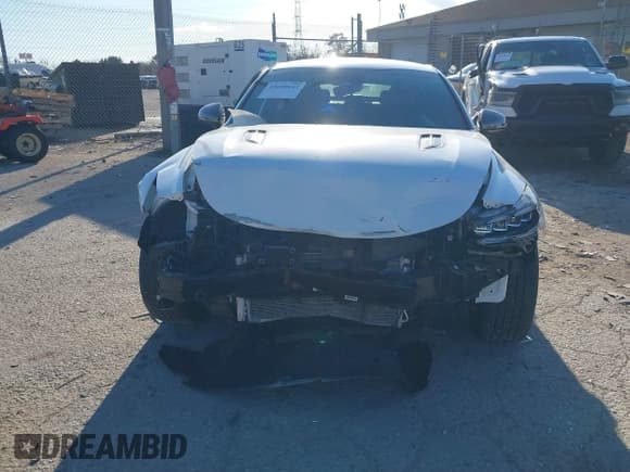 ✅ 2022 Kia Stinger GT-Line • VIN: KNAE35LDXN6102111 • Lot: 43648843. Wystawiony na IAAI z przebiegiem 46 111 mil. Bezpłatny archiwum sprzedaży aukcyjnych z USA i szczegółowy raport historii pojazdu na DreamBid. Zdjęcie 12.