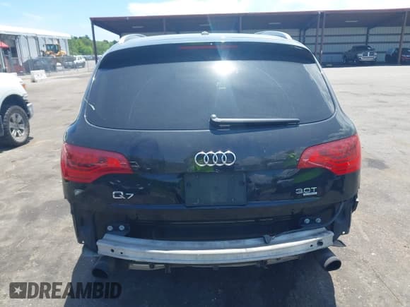 ✅ 2014 Audi Q7 S line Prestige • VIN: WA1DGAFE2ED007838 • Лот: 42602324. Опубликован ранее на IAAI с пробегом 165 734 миль. Бесплатный доступ к архиву аукционных продаж из США и подробный отчёт об истории автомобиля на DreamBid. Изображение 16.