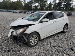 ✅ 2013 Hyundai Accent GS • VIN: KMHCT5AE6DU094066 • Lot: 82199995. Wystawiony na Copart z przebiegiem Nie podano. Bezpłatny archiwum sprzedaży aukcyjnych z USA i szczegółowy raport historii pojazdu na DreamBid. Zdjęcie 1.