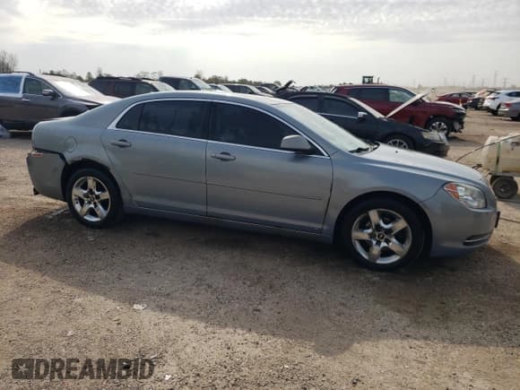 ✅ 2009 Chevrolet Malibu 1LT • VIN: 1G1ZH57B294145592 • Lot: 74956044. Listed on Copart with 246,303 mi. Free auction sales archive from the USA and detailed vehicle history report at DreamBid. Image 4.