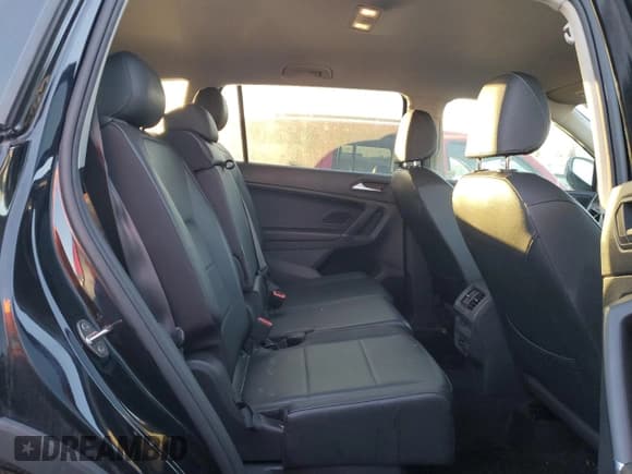 ✅ 2020 Volkswagen Tiguan SE • VIN: 3VV3B7AX8LM024237 • Lot: 90944255. Wystawiony na Copart z przebiegiem 72 197 mil. Bezpłatny archiwum sprzedaży aukcyjnych z USA i szczegółowy raport historii pojazdu na DreamBid. Zdjęcie 11.