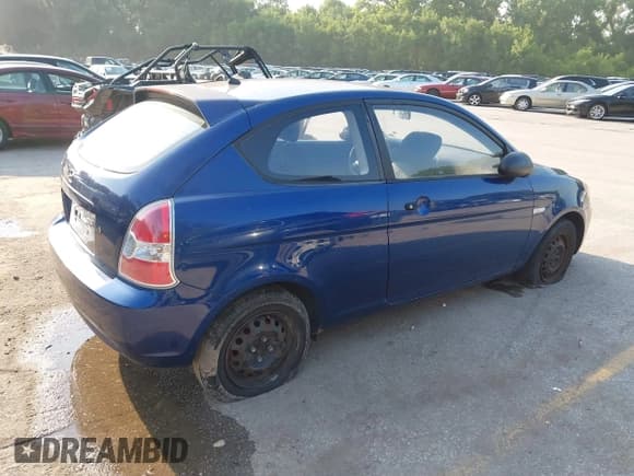 ✅ 2007 Hyundai Accent GS • VIN: KMHCM36C07U002897 • Лот: 42473896. Опубликован ранее на IAAI с пробегом 139 966 миль. Бесплатный доступ к архиву аукционных продаж из США и подробный отчёт об истории автомобиля на DreamBid. Изображение 4.