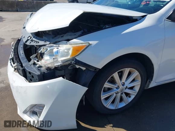 ✅ 2014 Toyota Camry SE • VIN: 4T1BK1FK3EU550936 • Lot: 42458850. Listed on IAAI with 182,073 mi. Free auction sales archive from the USA and detailed vehicle history report at DreamBid. Image 20.
