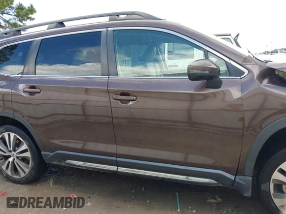 ✅ 2019 Subaru Ascent Limited • VIN: 4S4WMAMD4K3407253 • Lot: 43362435. Listed on IAAI with 138,533 mi. Free auction sales archive from the USA and detailed vehicle history report at DreamBid. Image 14.