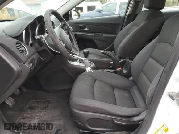 2015 Chevrolet Cruze LT z VIN 1G1PD5SB7F7177104, wystawiony jako Copart lot #87233885 z przebiegiem 75 819 mil mil oraz Szkoda całkowita • Salvage title. Historia ofert i sprzedaży dostępna na DreamBid. Obrazek 7.