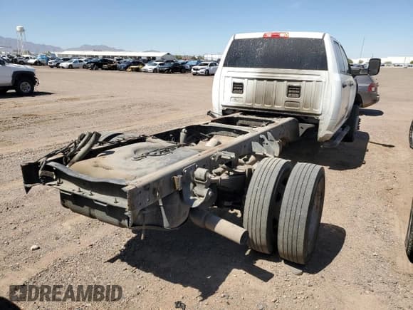 ✅ 2018 Ram 5500 Tradesman • VIN: 3C7WRMFL6JG244048 • Lot: 52756815. Wystawiony na Copart z przebiegiem Nie podano. Bezpłatny archiwum sprzedaży aukcyjnych z USA i szczegółowy raport historii pojazdu na DreamBid. Zdjęcie 3.