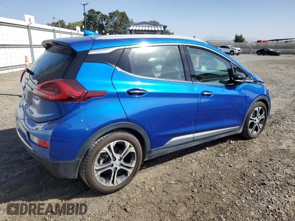 ✅ 2018 Chevrolet Bolt EV Premier • VIN: 1G1FX6S03J4139211 • Lot: 79139254. Wystawiony na Copart z przebiegiem 73 100 mil. Bezpłatny archiwum sprzedaży aukcyjnych z USA i szczegółowy raport historii pojazdu na DreamBid. Zdjęcie 3.