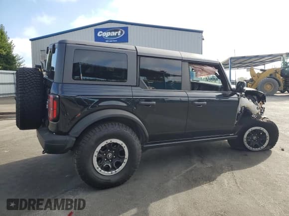 ✅ 2021 Ford Bronco • VIN: 1FMEE5DP8MLA67974 • Lot: 71553465. Wystawiony na Copart z przebiegiem 57 575 mil. Bezpłatny archiwum sprzedaży aukcyjnych z USA i szczegółowy raport historii pojazdu na DreamBid. Zdjęcie 3.