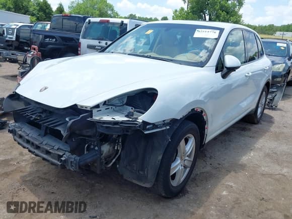 ✅ 2014 Porsche Cayenne • VIN: WP1AA2A28ELA03925 • Лот: 42514776. Опубликован ранее на IAAI с пробегом 203 463 миль. Бесплатный доступ к архиву аукционных продаж из США и подробный отчёт об истории автомобиля на DreamBid. Изображение 2.