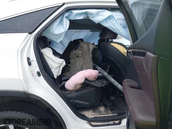 ✅ 2017 Lexus RX 350 • VIN: JTJBZMCAXH2015791 • Lot: 43642655. Wystawiony na IAAI z przebiegiem 70 671 mil. Bezpłatny archiwum sprzedaży aukcyjnych z USA i szczegółowy raport historii pojazdu na DreamBid. Zdjęcie 8.