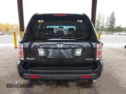 ✅ 2006 Honda Pilot EX-L • VIN: 2HKYF18596H537405 • Lot: 43632353. Wystawiony na IAAI z przebiegiem 173 943 mil. Bezpłatny archiwum sprzedaży aukcyjnych z USA i szczegółowy raport historii pojazdu na DreamBid. Zdjęcie 17.