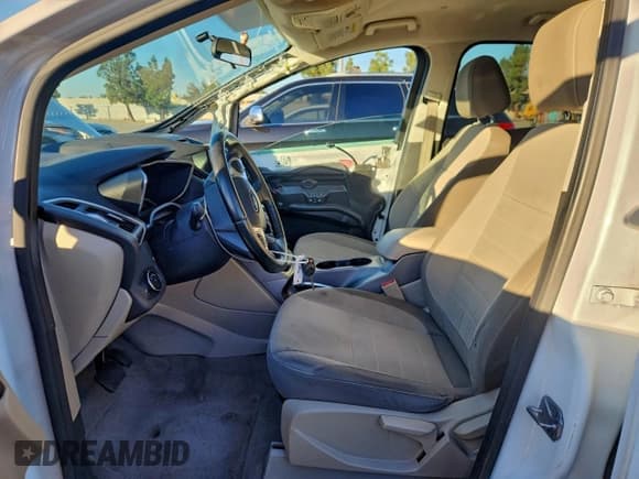 ✅ 2013 Ford C-Max SE • VIN: 1FADP5AUXDL551817 • Лот: 95706385. Опубликован ранее на Copart с пробегом 220 177 миль. Бесплатный доступ к архиву аукционных продаж из США и подробный отчёт об истории автомобиля на DreamBid. Изображение 7.