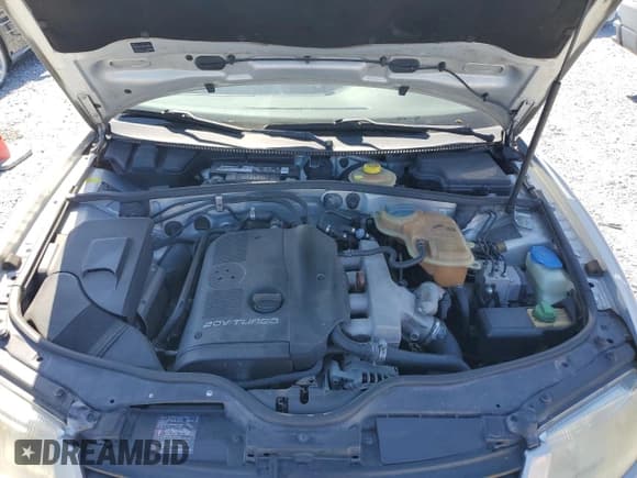 ✅ 2001 Volkswagen Passat • VIN: WVWAC63B91P019327 • Lot: 48207895. Listed on Copart with 147,065 mi. Free auction sales archive from the USA and detailed vehicle history report at DreamBid. Image 12.