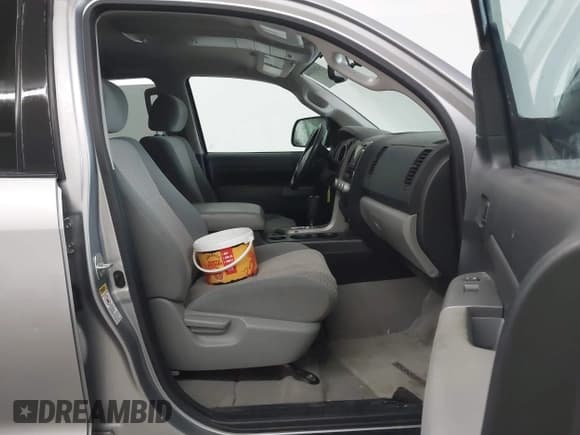 ✅ 2010 Toyota Tundra • VIN: 5TFUW5F1XAX127294 • Lot: 42851555. Wystawiony na IAAI z przebiegiem 174 498 mil. Bezpłatny archiwum sprzedaży aukcyjnych z USA i szczegółowy raport historii pojazdu na DreamBid. Zdjęcie 5.