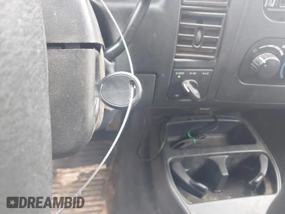 ✅ 2002 Dodge Dakota SLT • VIN: 1B7HG48NX2S623588 • Lot: 41793068. Wystawiony na IAAI z przebiegiem 213 159 mil. Bezpłatny archiwum sprzedaży aukcyjnych z USA i szczegółowy raport historii pojazdu na DreamBid. Zdjęcie 11.