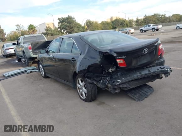 ✅ 2009 Toyota Camry SE • VIN: 4T1BE46K99U398529 • Lot: 43681548. Wystawiony na IAAI z przebiegiem 405 296 mil. Bezpłatny archiwum sprzedaży aukcyjnych z USA i szczegółowy raport historii pojazdu na DreamBid. Zdjęcie 3.