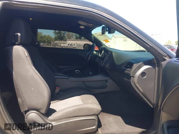 ✅ 2016 Dodge Challenger SXT • VIN: 2C3CDZAG4GH157638 • Lot: 43084001. Listed on IAAI with 163,658 mi. Free auction sales archive from the USA and detailed vehicle history report at DreamBid. Image 5.