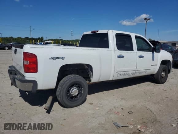 ✅ 2007 Chevrolet Silverado 2500HD 1LT • VIN: 1GCHK23K97F550519 • Лот: 70273245. Опубликован ранее на Copart с пробегом Не указан. Бесплатный доступ к архиву аукционных продаж из США и подробный отчёт об истории автомобиля на DreamBid. Изображение 3.