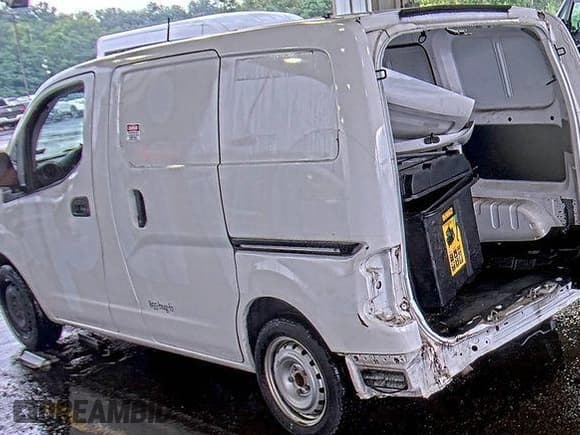 ✅ 2021 Nissan NV200 SV • VIN: 3N6CM0KN7MK697009 • Lot: 43865279. Wystawiony na IAAI z przebiegiem 81 355 mil. Bezpłatny archiwum sprzedaży aukcyjnych z USA i szczegółowy raport historii pojazdu na DreamBid. Zdjęcie 25.