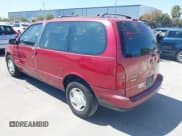 ✅ 1993 Nissan Quest XE • VIN: 4N2DN11W4PD822697 • Lot: 42599086. Wystawiony na IAAI z przebiegiem 128 720 mil. Bezpłatny archiwum sprzedaży aukcyjnych z USA i szczegółowy raport historii pojazdu na DreamBid. Zdjęcie 3.
