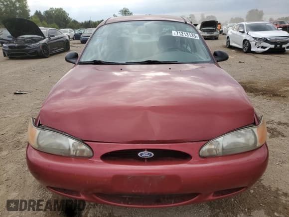 ✅ 1999 Ford Escort SE • VIN: 1FAFP13P1XW117006 • Lot: 71213135. Wystawiony na Copart z przebiegiem 105 883 mil. Bezpłatny archiwum sprzedaży aukcyjnych z USA i szczegółowy raport historii pojazdu na DreamBid. Zdjęcie 5.