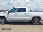 ✅ 2019 Chevrolet Silverado 1500 LT Trail Boss • VIN: 3GCPYFED3KG123716 • Lot: 42710140. Wystawiony na IAAI z przebiegiem 118 170 mil. Bezpłatny archiwum sprzedaży aukcyjnych z USA i szczegółowy raport historii pojazdu na DreamBid. Zdjęcie 14.