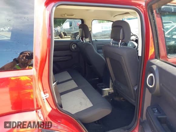 ✅ 2010 Dodge Nitro Heat • VIN: 1D4PU4GK5AW174777 • Lot: 42290362. Listed on IAAI with 165,537 mi. Free auction sales archive from the USA and detailed vehicle history report at DreamBid. Image 8.