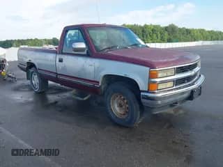 1994 Chevrolet Silverado 1500 z VIN 1GCEK14K8RE116841, wystawiony jako IAAI lot #42723764 z przebiegiem 196 487 mil mil oraz . Historia ofert i sprzedaży dostępna na DreamBid. Obrazek 1.