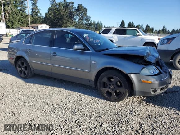 ✅ 2003 Volkswagen Passat GLX • VIN: WVWRH63B43P242673 • Lot: 68199225. Listed on Copart with 154,178 mi. Free auction sales archive from the USA and detailed vehicle history report at DreamBid. Image 4.