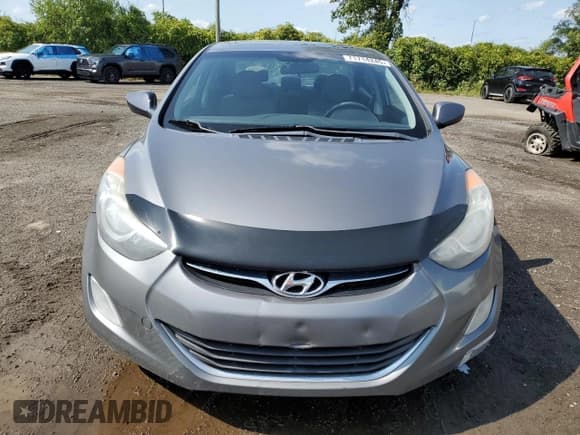✅ 2013 Hyundai Elantra Limited • VIN: 5NPDH4AE7DH176564 • Lot: 71714245. Listed on Copart with 204,736 mi. Free auction sales archive from the USA and detailed vehicle history report at DreamBid. Image 5.