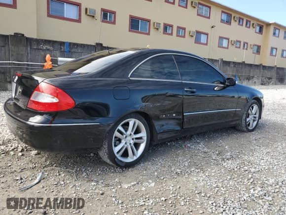 ✅ 2006 Mercedes-Benz CLK 350 • VIN: WDBTJ56J66F194187 • Lot: 85145235. Wystawiony na Copart z przebiegiem 97 987 mil. Bezpłatny archiwum sprzedaży aukcyjnych z USA i szczegółowy raport historii pojazdu na DreamBid. Zdjęcie 3.