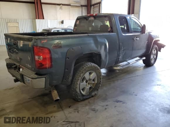 ✅ 2011 Chevrolet Silverado 1500 LT • VIN: 1GCRKSE3XBZ384772 • Lot: 76115054. Listed on Copart with 237,378 mi. Free auction sales archive from the USA and detailed vehicle history report at DreamBid. Image 3.