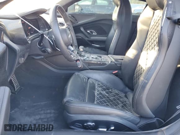 ✅ 2021 Audi R8 V10 • VIN: WUABAAFX8M7900919 • Lot: 44812725. Listed on Copart with 21,390 mi. Free auction sales archive from the USA and detailed vehicle history report at DreamBid. Image 7.