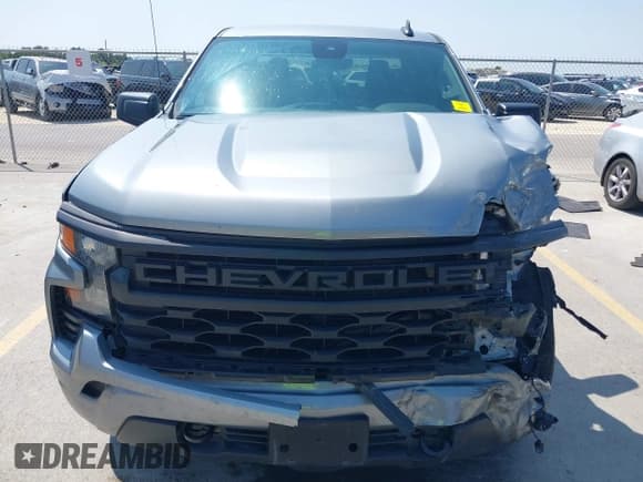 ✅ 2025 Chevrolet Silverado 1500 Custom • VIN: 3GCPABEK5SG111580 • Lot: 43170814. Wystawiony na IAAI z przebiegiem 20 335 mil. Bezpłatny archiwum sprzedaży aukcyjnych z USA i szczegółowy raport historii pojazdu na DreamBid. Zdjęcie 17.