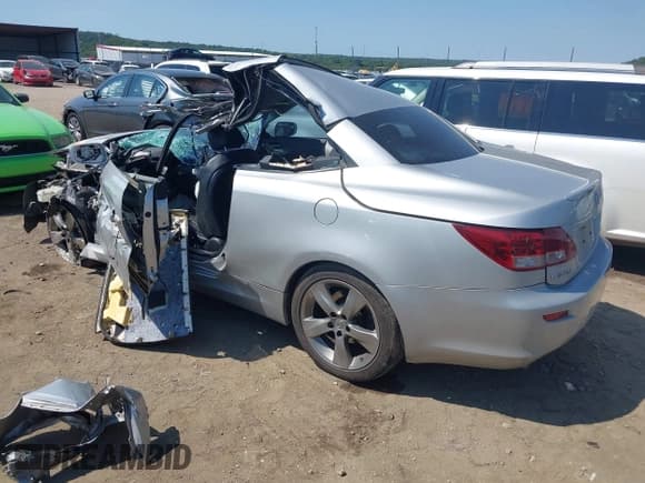 ✅ 2010 Lexus IS 350 C • VIN: JTHFE2C23A2500937 • Lot: 43125086. Listed on IAAI with Not provided. Free auction sales archive from the USA and detailed vehicle history report at DreamBid. Image 3.