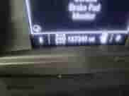 2021 Chevrolet Silverado 1500 Custom Trail Boss z VIN 1GCPYCEF0MZ387639, wystawiony jako IAAI lot #42844373 z przebiegiem 137 371 mil mil oraz . Historia ofert i sprzedaży dostępna na DreamBid. Obrazek 1.