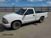 1999 Chevrolet S-10 LS with VIN 1GCCS1444XK140612, listed as a Copart auction lot 82521425 with 248,388 mi miles and Salvage title. Bid and sale history available at DreamBid. Image 1.