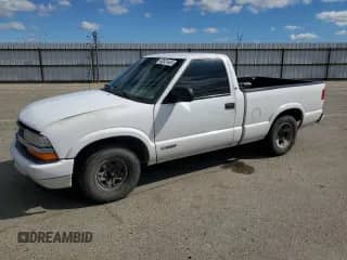 1999 Chevrolet S-10 LS with VIN 1GCCS1444XK140612, listed as a Copart auction lot 82521425 with 248,388 mi miles and Salvage title. Bid and sale history available at DreamBid. Image 1.