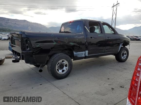 ✅ 2012 Ram 2500 ST • VIN: 3C6TD5CT4CG321437 • Lot: 70031445. Listed on Copart with 129,251 mi. Free auction sales archive from the USA and detailed vehicle history report at DreamBid. Image 3.