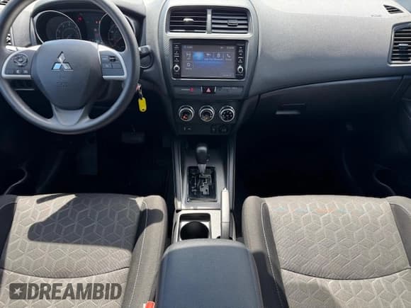 ✅ 2020 Mitsubishi Outlander ES • VIN: JA4AR3AU1LU031262 • Lot: 69045095. Wystawiony na Copart z przebiegiem 19 325 mil. Bezpłatny archiwum sprzedaży aukcyjnych z USA i szczegółowy raport historii pojazdu na DreamBid. Zdjęcie 8.
