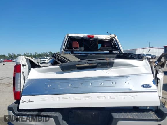 ✅ 2019 Ford F-250 XL • VIN: 1FT7W2BT2KEC27874 • Lot: 43425131. Listed on IAAI with 99,183 mi. Free auction sales archive from the USA and detailed vehicle history report at DreamBid. Image 8.