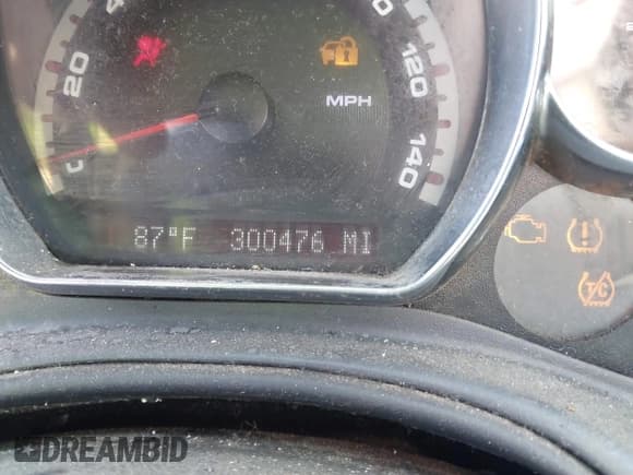 ✅ 2009 Pontiac G6 1SB • VIN: 1G2ZJ57KX94259405 • Lot: 42339386. Listed on IAAI with 300,476 mi. Free auction sales archive from the USA and detailed vehicle history report at DreamBid. Image 7.